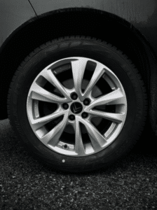 Your Car's Ideal Tyre Pressure: 5 Star Tyres Five Dock
